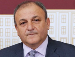 MHP'li Oktay Vural ağzını fena bozdu